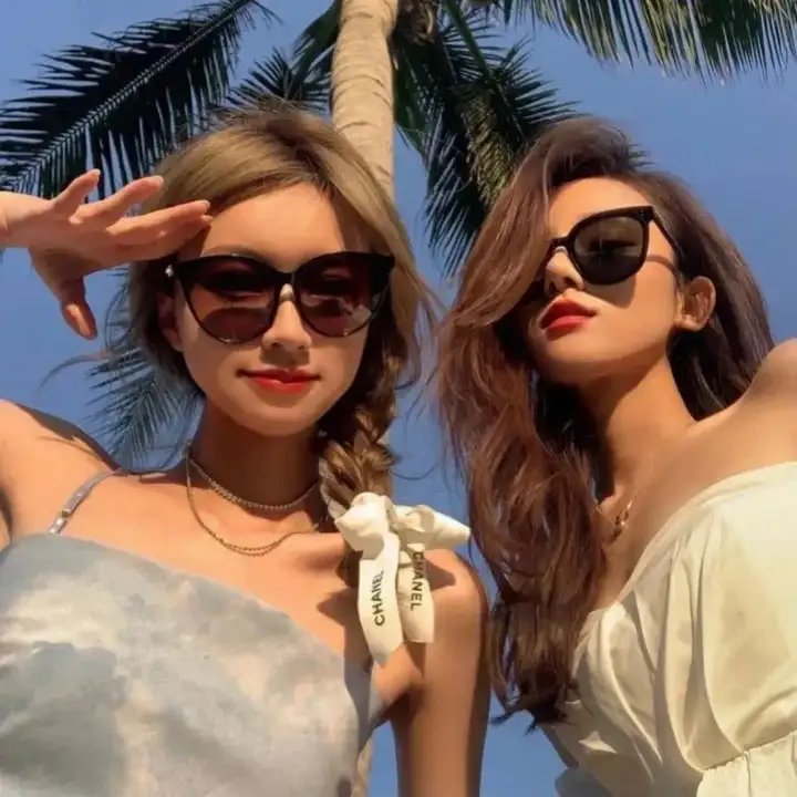 超级查理 海报